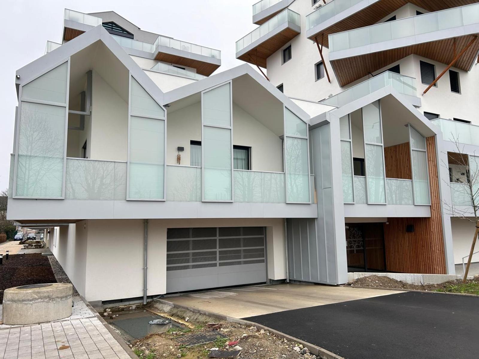 An-lux Apartment