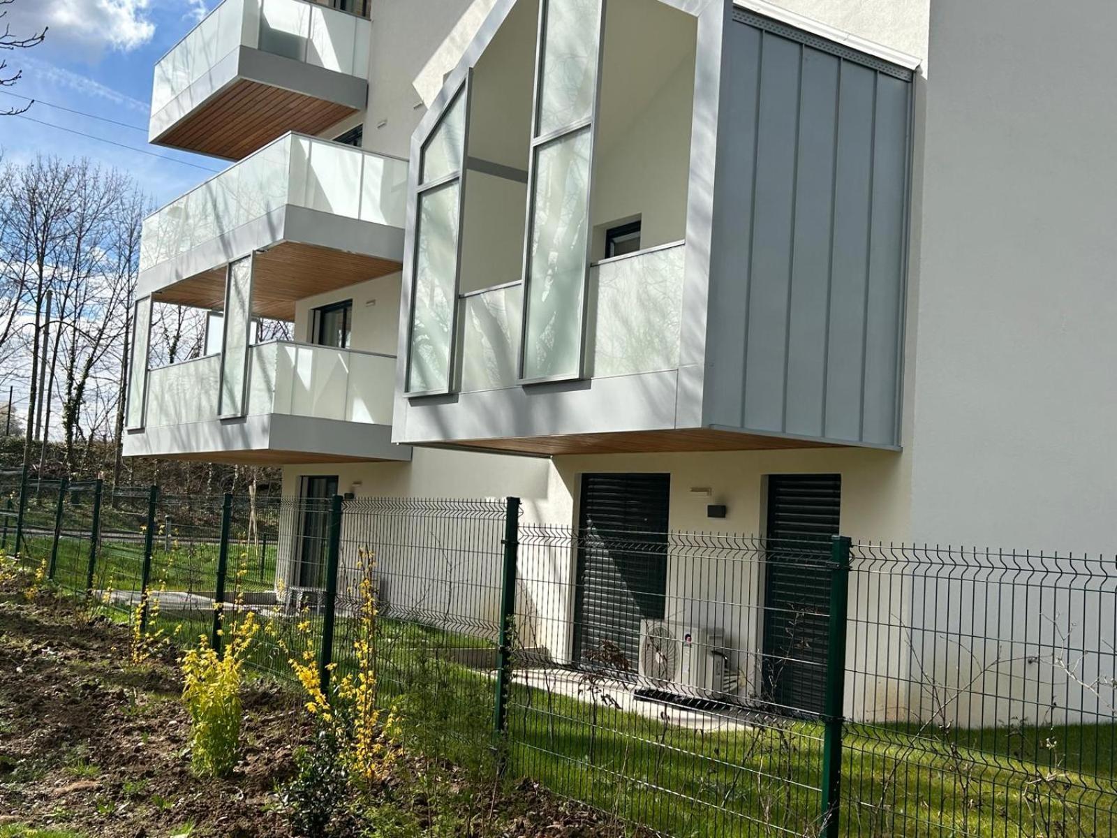 An-lux Apartment *