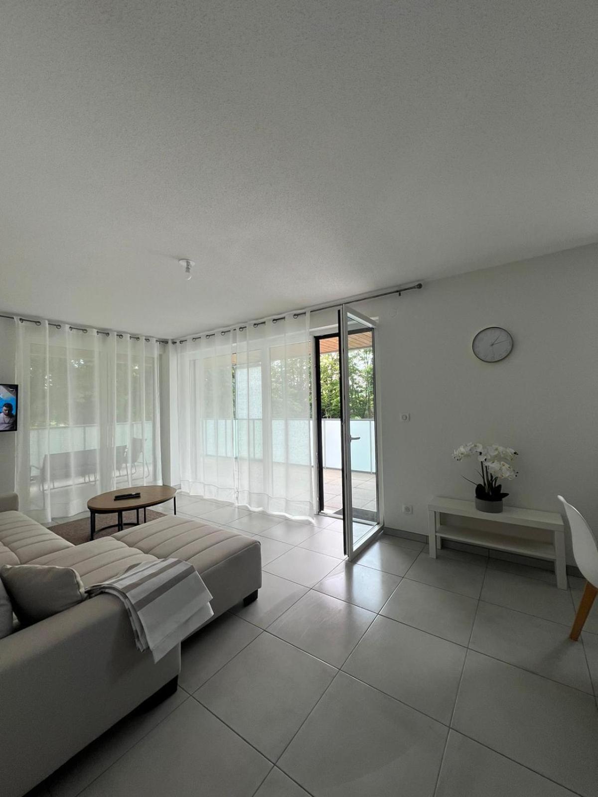 An-lux Apartment